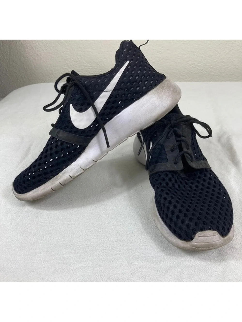 Nike Roshe One GS Black White Youth Boy 6Y Style 705485-008